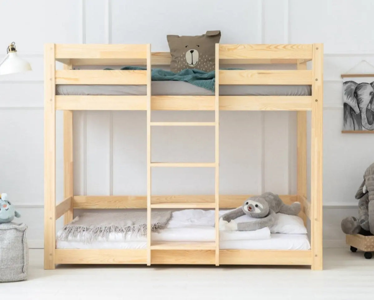 Houten stapelbed Ronald - bopien.nl