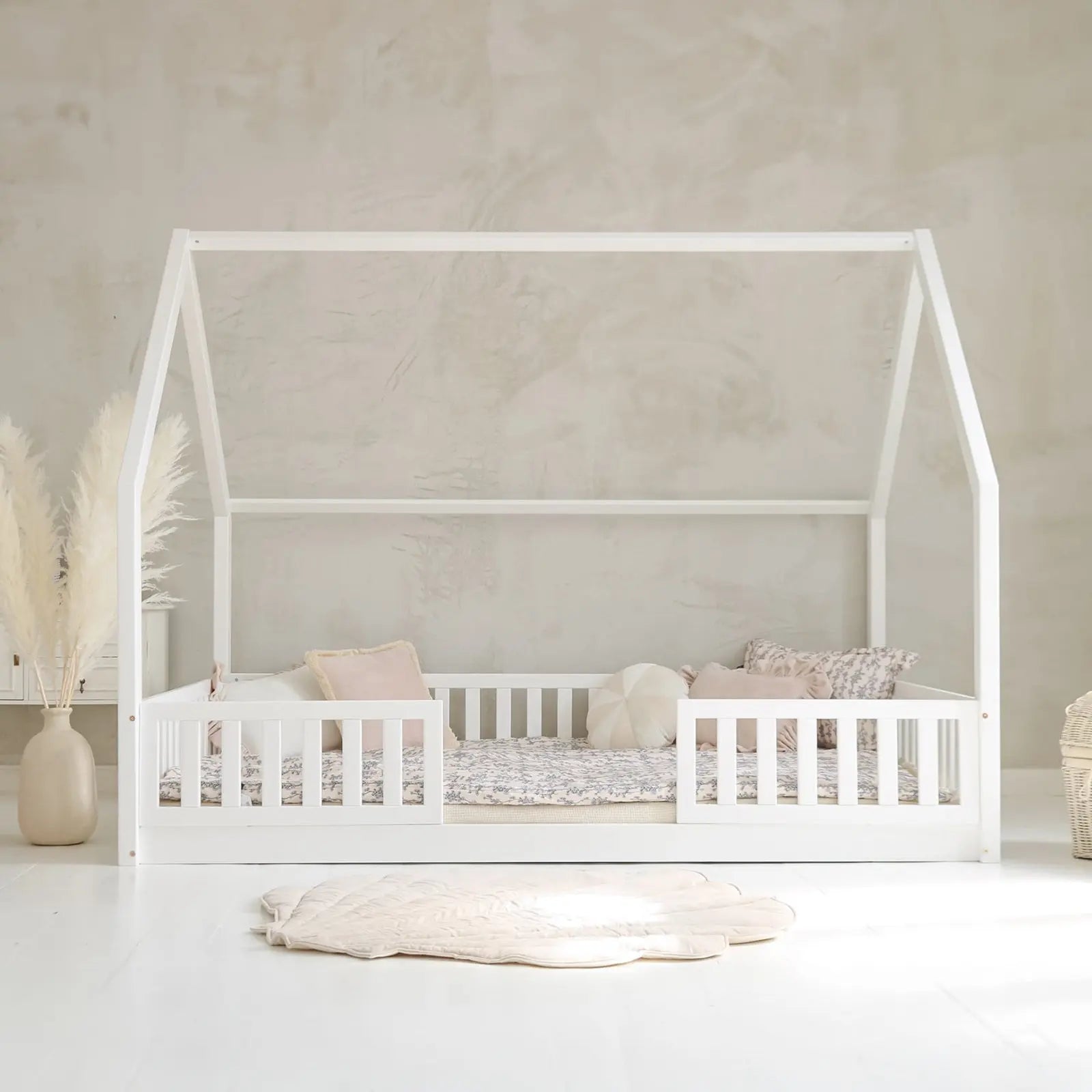 Montessori Bedhuisje Nicolai - bopien.nl